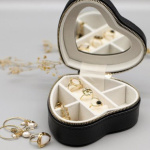 Fête des Grands-Mères 2023 à Paris : 10 idées de cadeaux abordables à moins de 50€