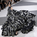 Paris Fashion Week : les images du défilé Giambattista Valli Haute Couture 2023-2024
