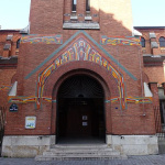 Le saviez-vous : quelle est cette église en briques rouges qui domine le 17e arrondissement ?