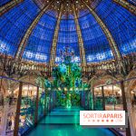 Les vitrines et sapin de Noël des Galeries Lafayette 2022