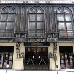 André Dussollier : les dernières dates de son spectacle Sens dessus dessous 