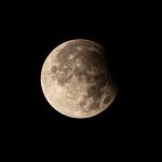 Pleine Lune des Moissons : une Super Lune avec éclipse partielle prise à 4h53 à Paris