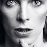 Bowie, IAM, Queen, Renaud... 10 livres musicaux à offrir ce Noël 2020