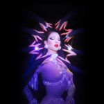 Violet Chachki (Ru Paul’s Drag Race) débaque au Crazy Horse cet été à Paris