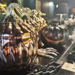 Halloween à Paris : cocktail citrouille et soirée déguisée au bar insolite du Solera