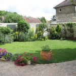 Découvrez le jardin du Musée de l'Absinthe pour les Rendez-Vous aux Jardins 2026 en région parisienne