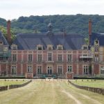 Ce château des Yvelines accueille un spectacle de drones, lampions et un grand feu d'artifice fin mai