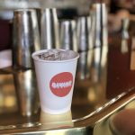 Déconfinement : à Paris, ce bar propose ses cocktails à emporter