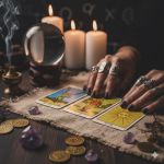 Voyance gratuite à la Boutique du Moulin Rouge ce dimanche avec Amandine Arcs