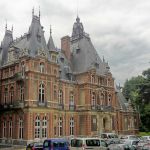 Avec ses airs de villa italienne, ce château surprend en pleine Île-de-France