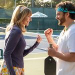 Les fous du pickleball : Mary Steenburgen et Jake Johnson