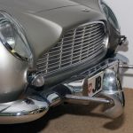 L’Aston Martin DB5 de Goldfinger exposée à Beaulieu