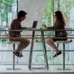 The Altruists : Julia Garner et Anthony Boyle