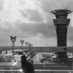 Éphéméride du 3 octobre à Paris : Chris Marker tourne à l'aéroport d'Orly les scènes de La Jetée