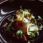 La recette du cabillaud cuit à l’huile de coco de Thomas Danigo, chef de l'hôtel Monsieur George