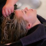 Déconfinement : Comment les coiffeurs s'adaptent pour rouvrir le 11 mai