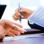 Pas de rupture anticipée d’un CDD ou interim en l’absence de pass sanitaire, le Conseil a tranché