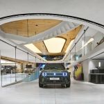Maison 4 Renault : le pop-up culturel qui fait vibrer les Champs-Élysées