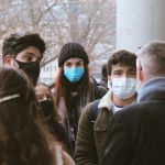 Covid : jusqu'à quand devrons-nous porter le masque en France ?