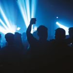 Réouverture des discothèques : le port du masque obligatoire en boîte de nuit ?