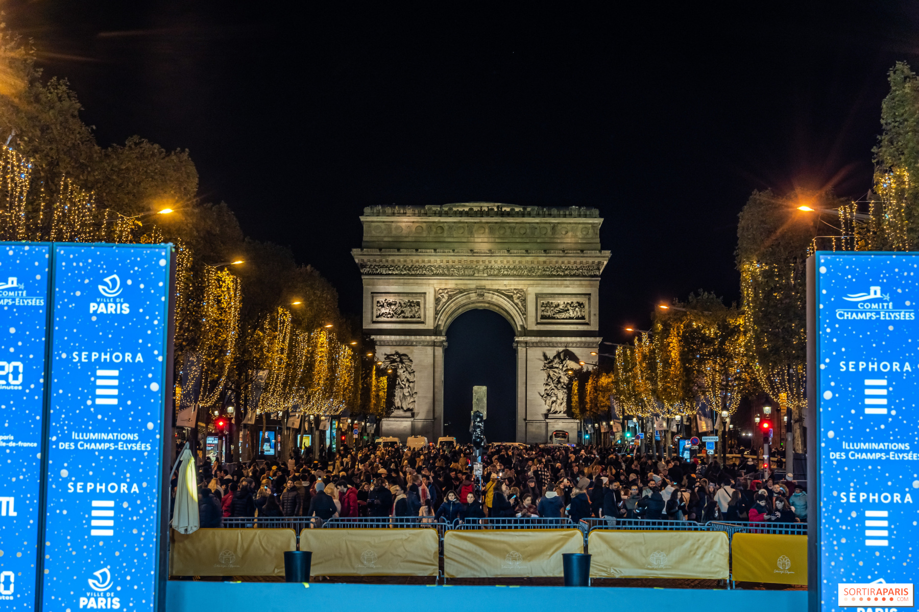 Paris at Christmas with The Champs Elysées & the Arc de Triomphe 2023