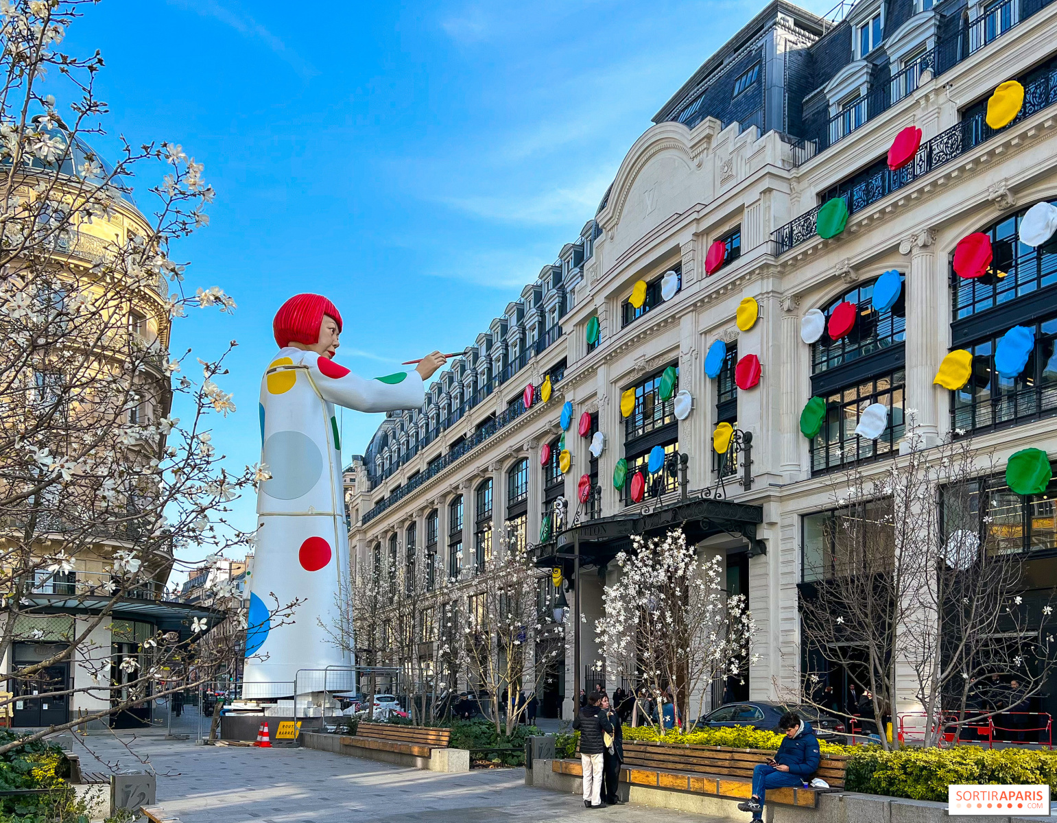 Yayoi Kusama Sculpture Peers Over Champs Elysées Louis Vuitton