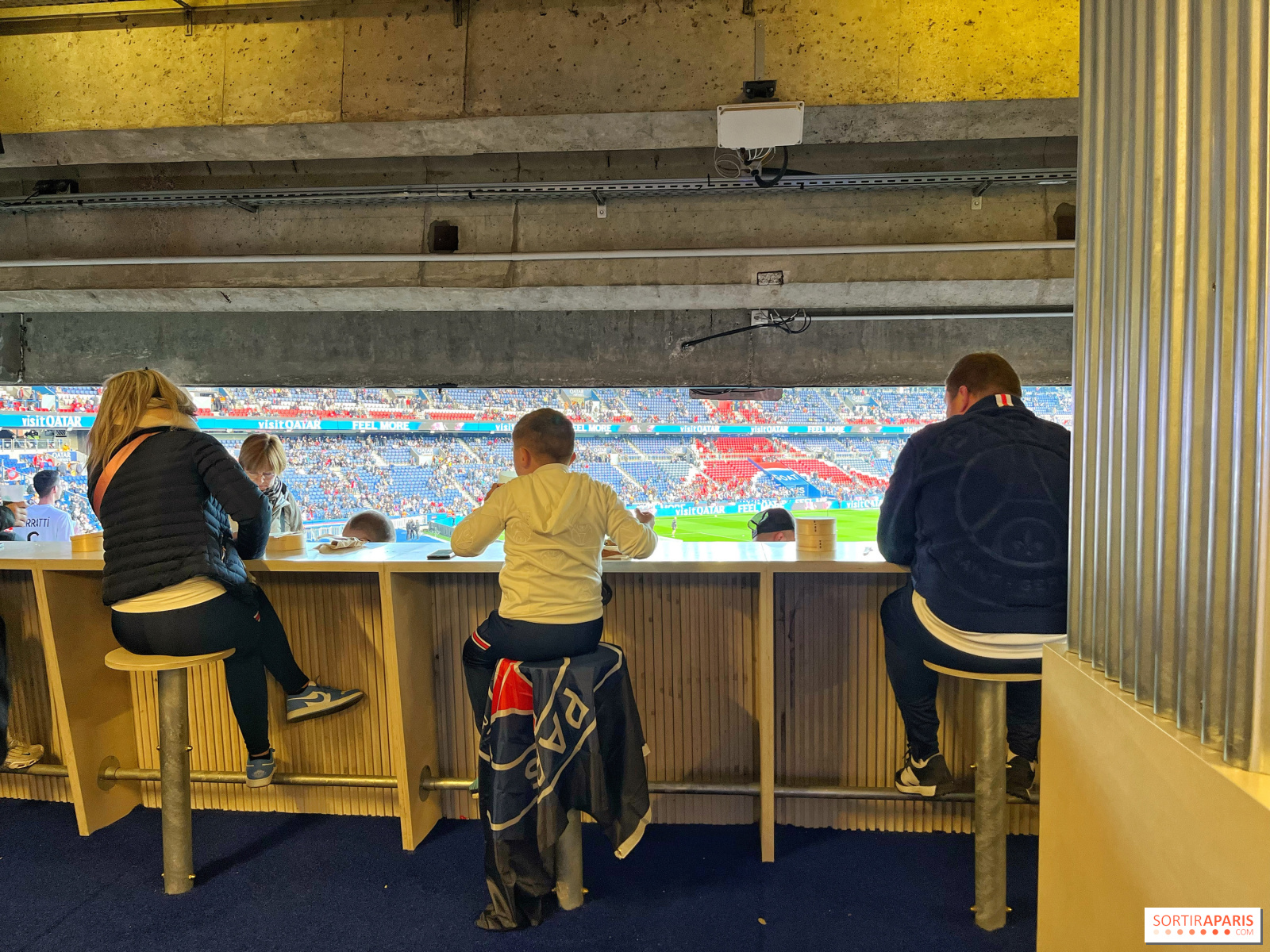 How does a Paris-Saint-Germain match at the Parc des Princes go? The different experiences