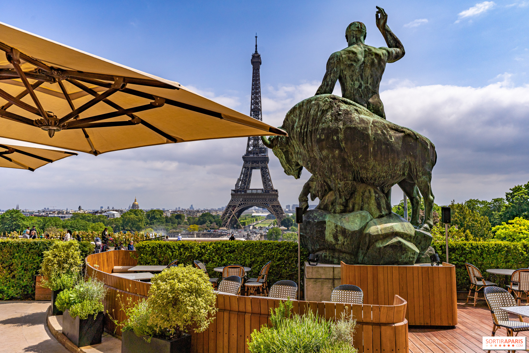 Café de l'Homme: Trocadero terrace-restaurant with views on the