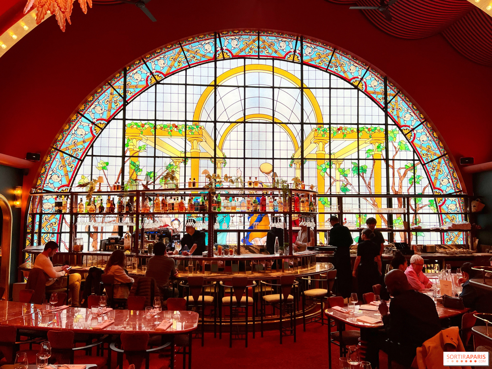 Mistinguett, le restaurant du Casino de Paris et son décor Années Folles à couper le souffle