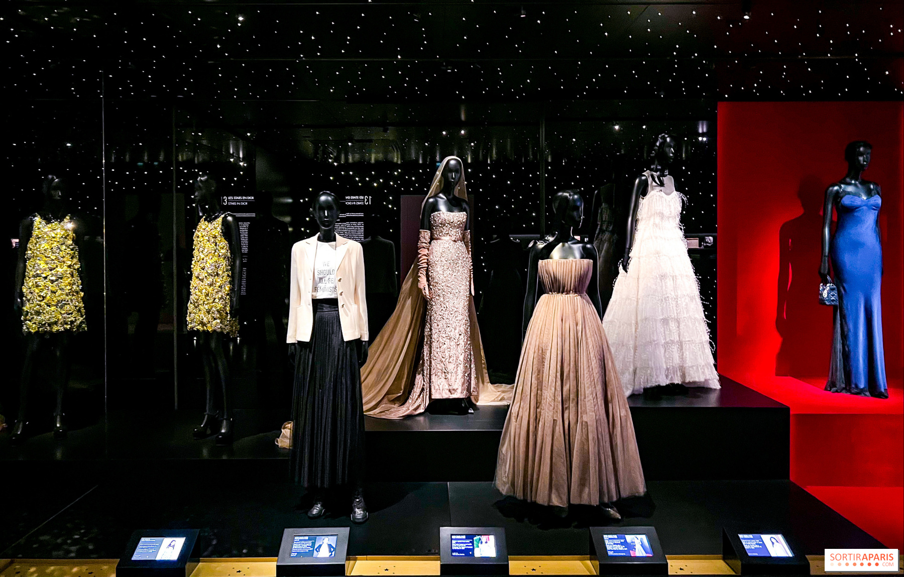 La Galerie: Dior inaugura museu de moda em Paris com peças históricas