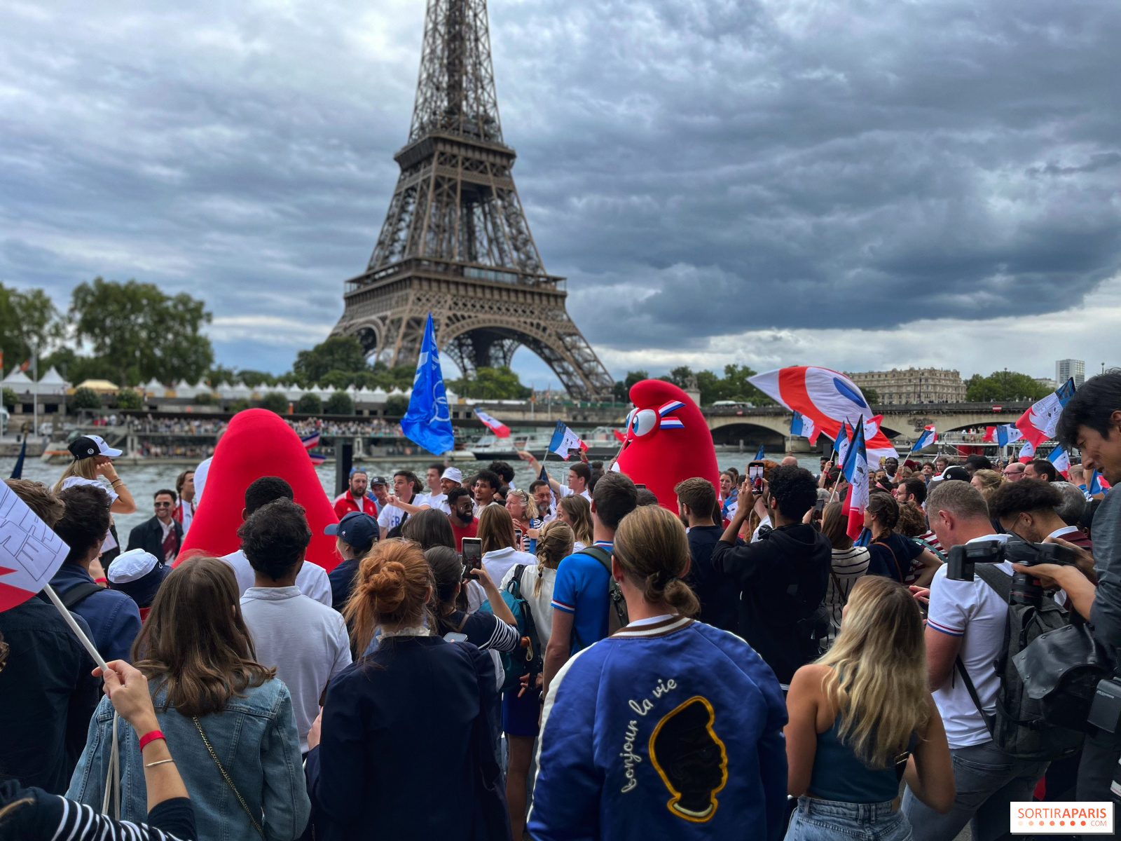 Album Photos Athlètes et flambeau de Paris 2024