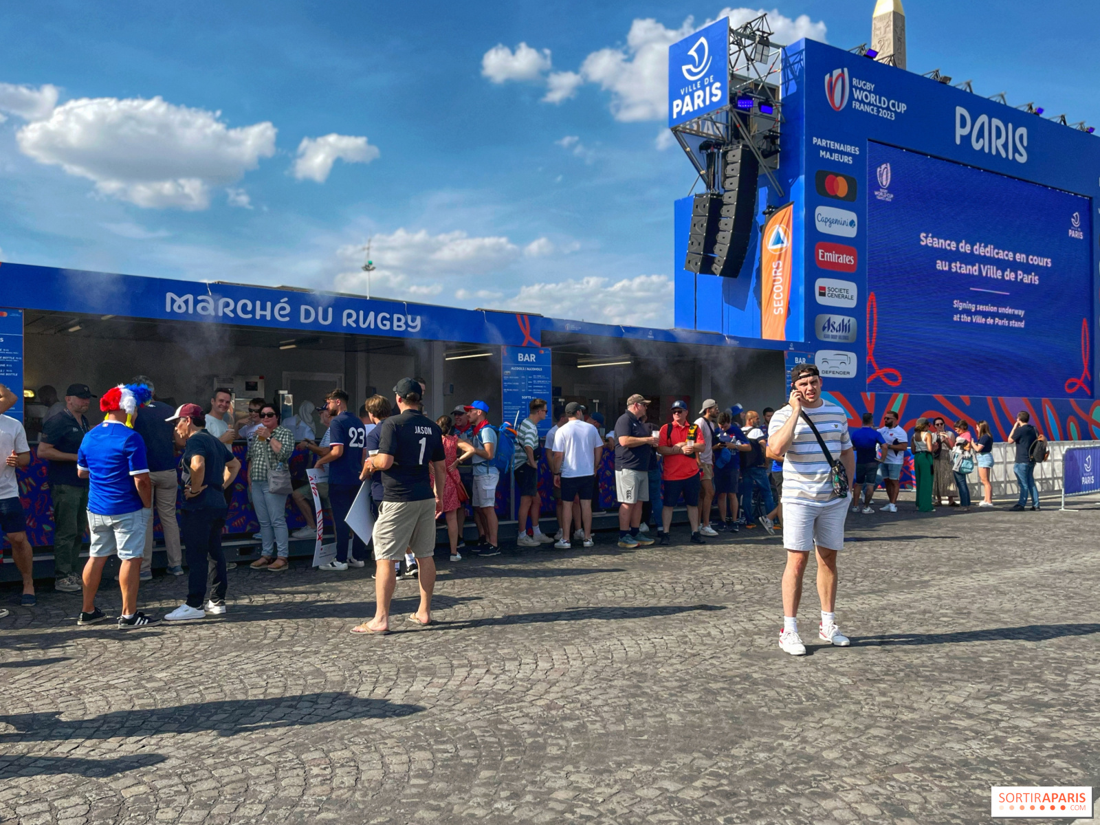 The Champs-Elysées reserved for pedestrians on Sunday, November 5, 2023 