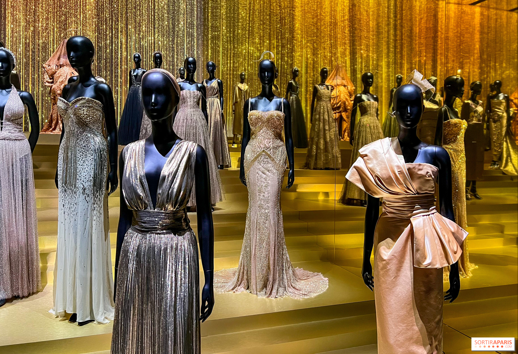 Dior abre boutique na Itália em mansão do início do século 20 - Moda e  Sociedade - ANSA Brasil