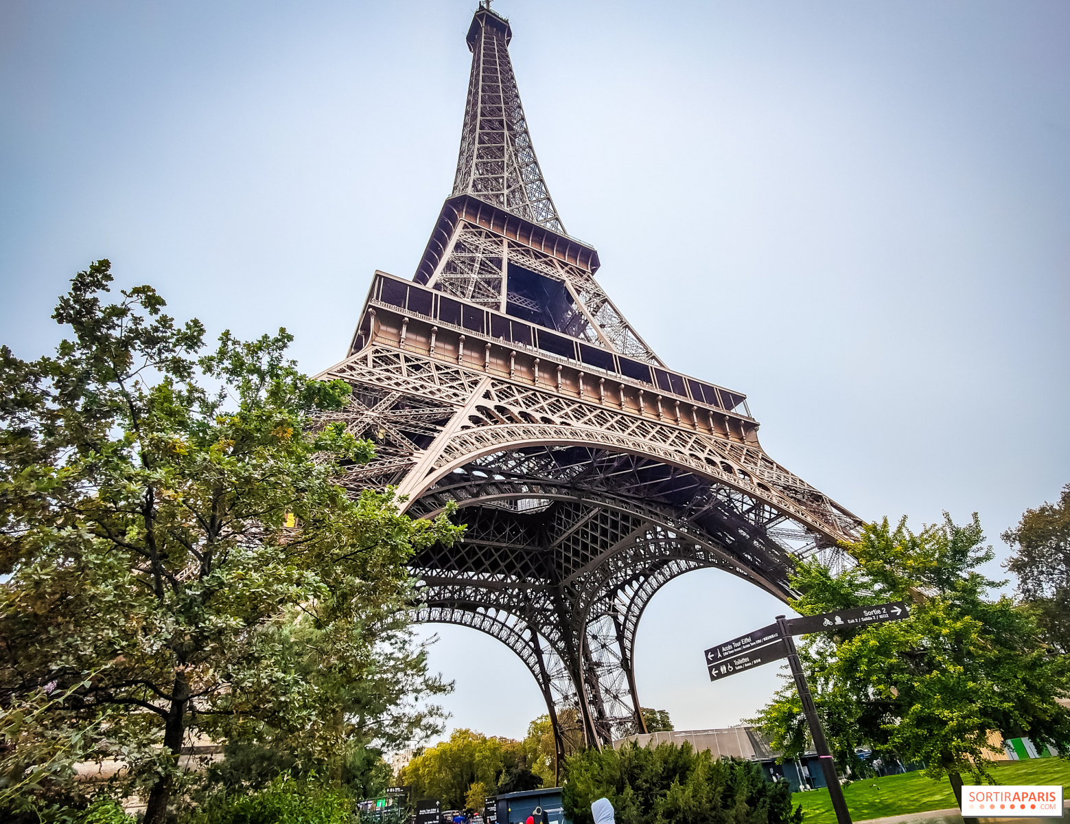 Eiffel Tower a la Louis Vuitton