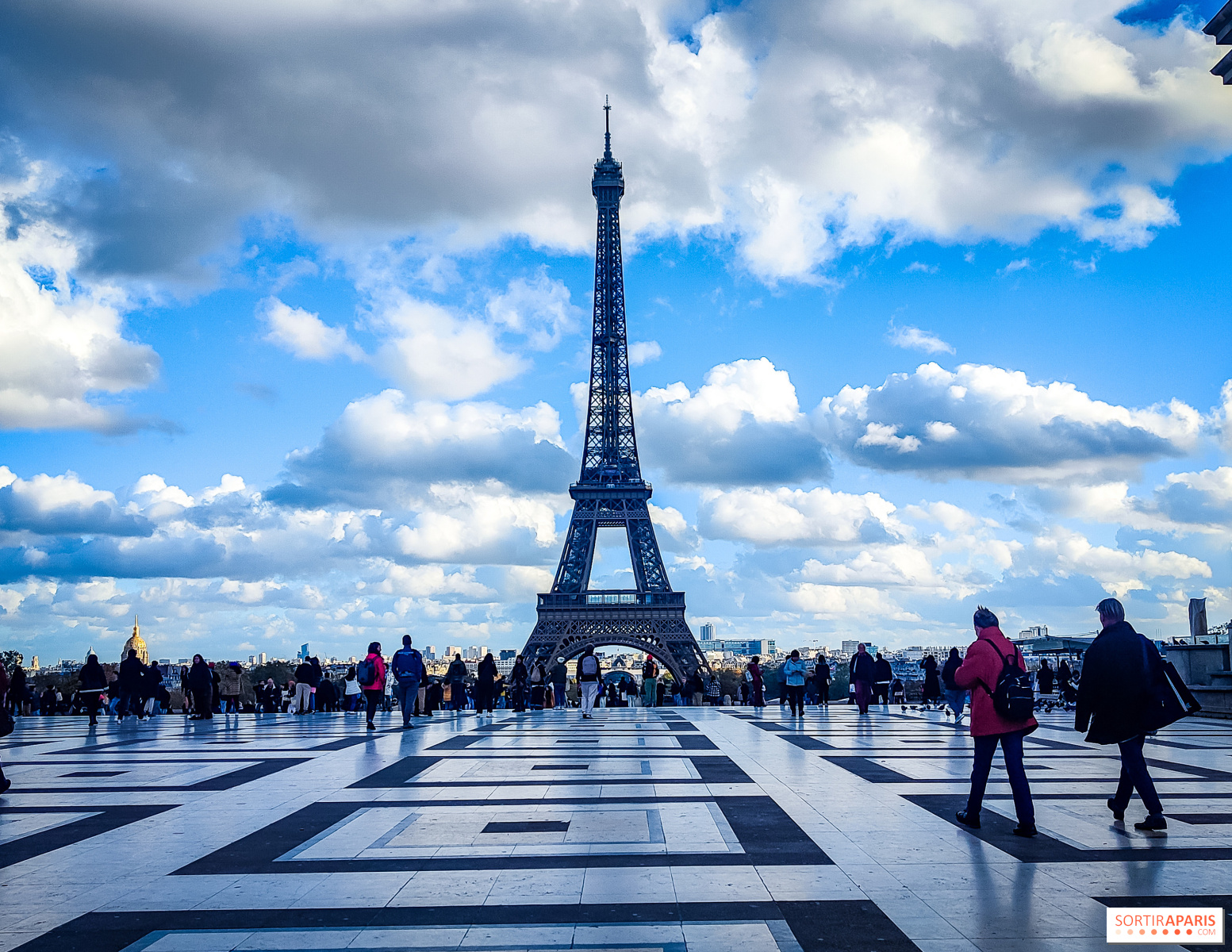The Eiffel Tower: Paris's most iconic monument 
