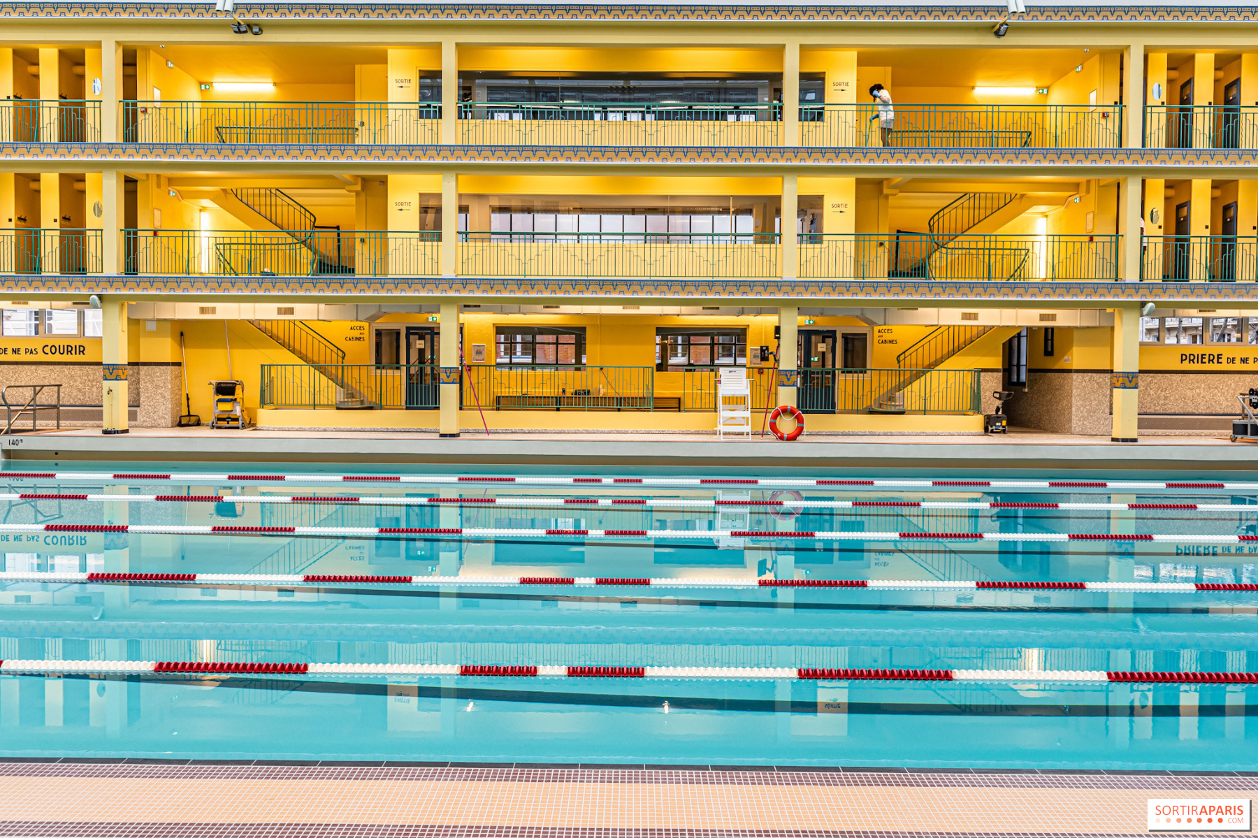 The Pontoise swimming pool, this Art Deco jewel in Paris has reopened:  prices, activities and squash 