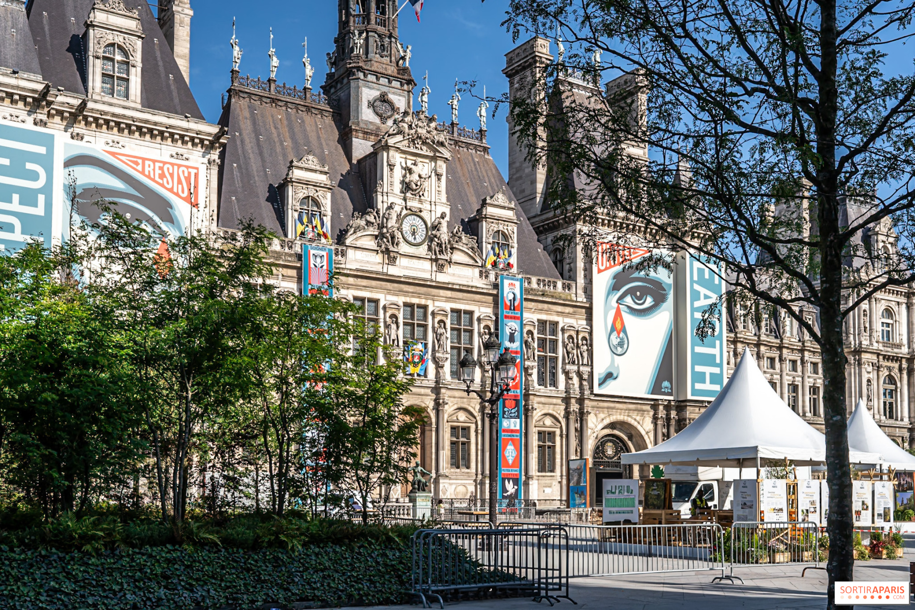 Le saviez-vous ? L’expression « faire la grève » est née à Paris… devant l’Hôtel de Ville