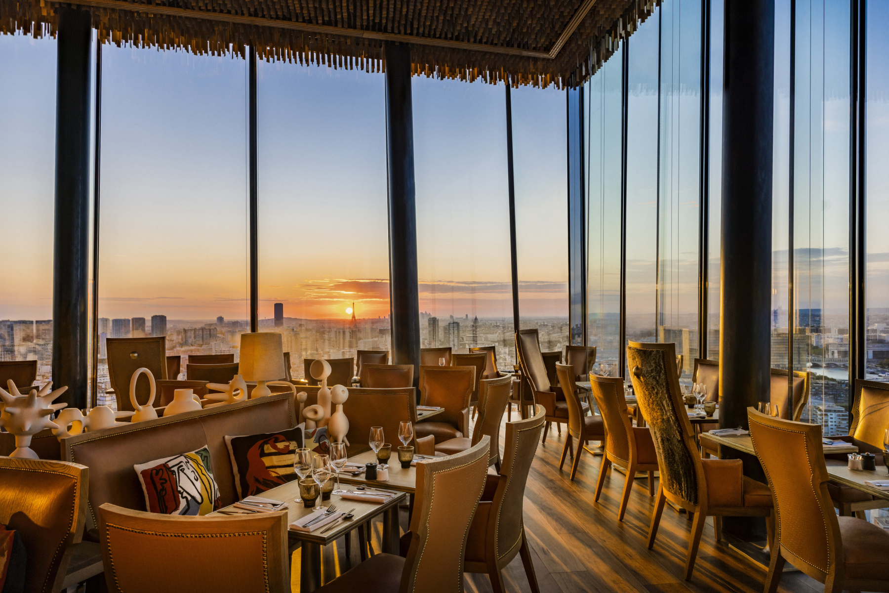 TOO Restaurant à Paris : une expérience panoramique unique en hauteur TOO Restaurant à Paris : une expérience panoramique unique en hauteur