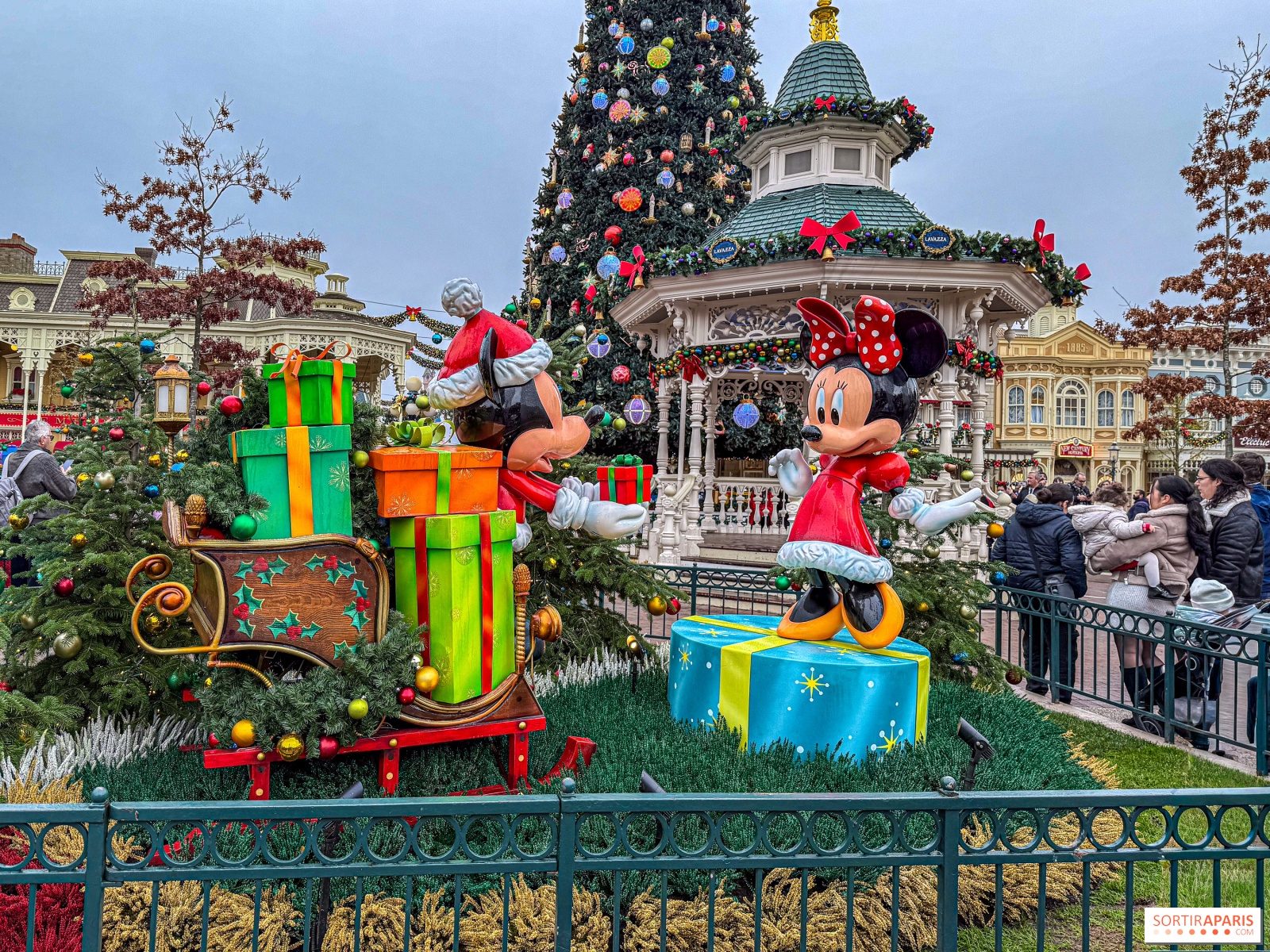 2026年のクリスマス、パリディズニーランドで開催！ ディズニーの魔法
