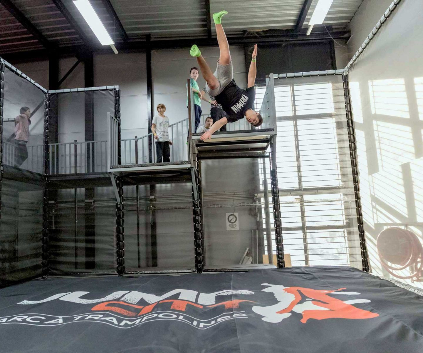 Jump City Trampoline Parc 95