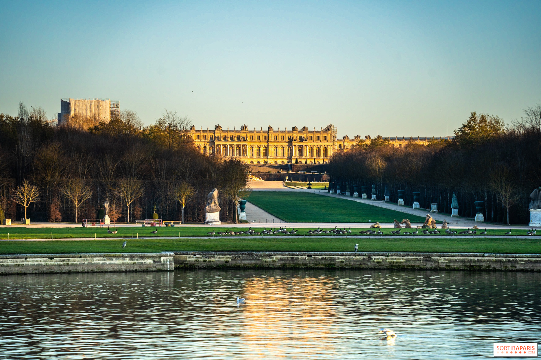 (最終価格)Versailles/CHATEAU DE VERSAILLES 1200px-Château_de_Versailles_(