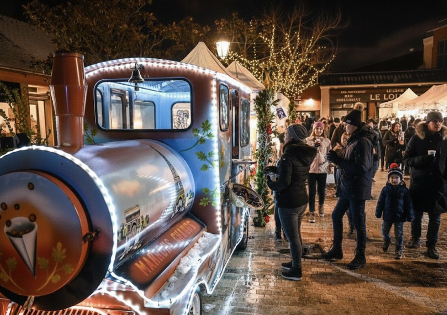 Deze kerstmarkt in Val-de-Marne biedt dit weekend optochten, shows, een treintje en een gezellig ape