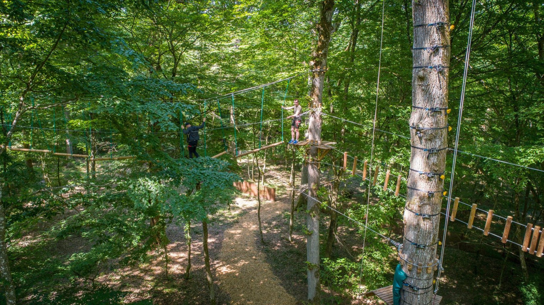 Jumping Forest, een leuke, gezinsvriendelijke accrobranche bij Provins (77)