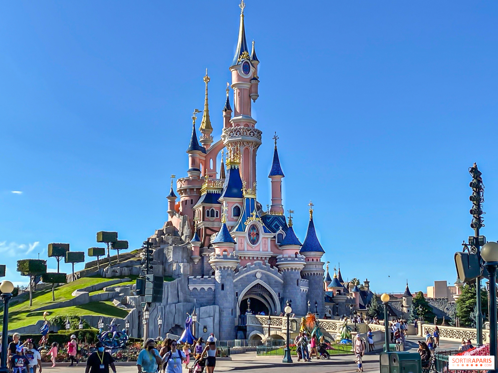 Conhecendo a Disneyland Paris – França – Trips da Pam