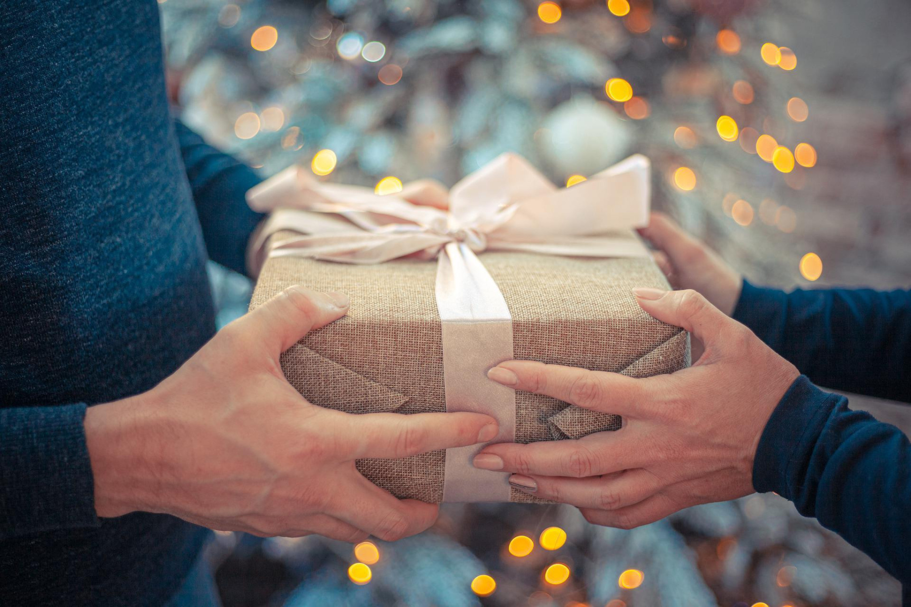 Quoi offrir a sa grand mere ? Les 15 meilleures idees de cadeaux !