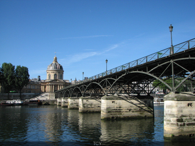 History of the Pont des Arts in Paris • Come to Paris