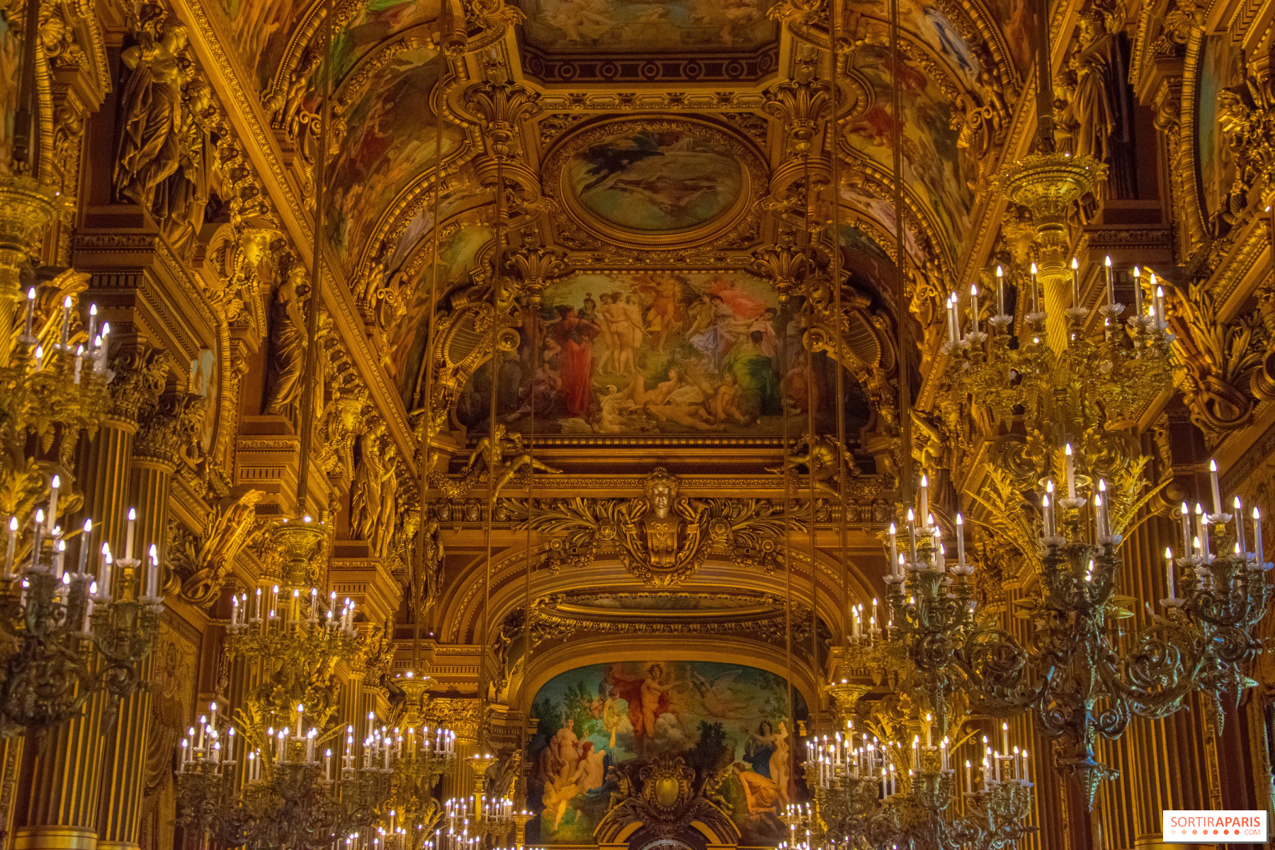 A NEW IMMERSIVE GAME INSIDE THE PALAIS GARNIER, FROM DECEMBER 21