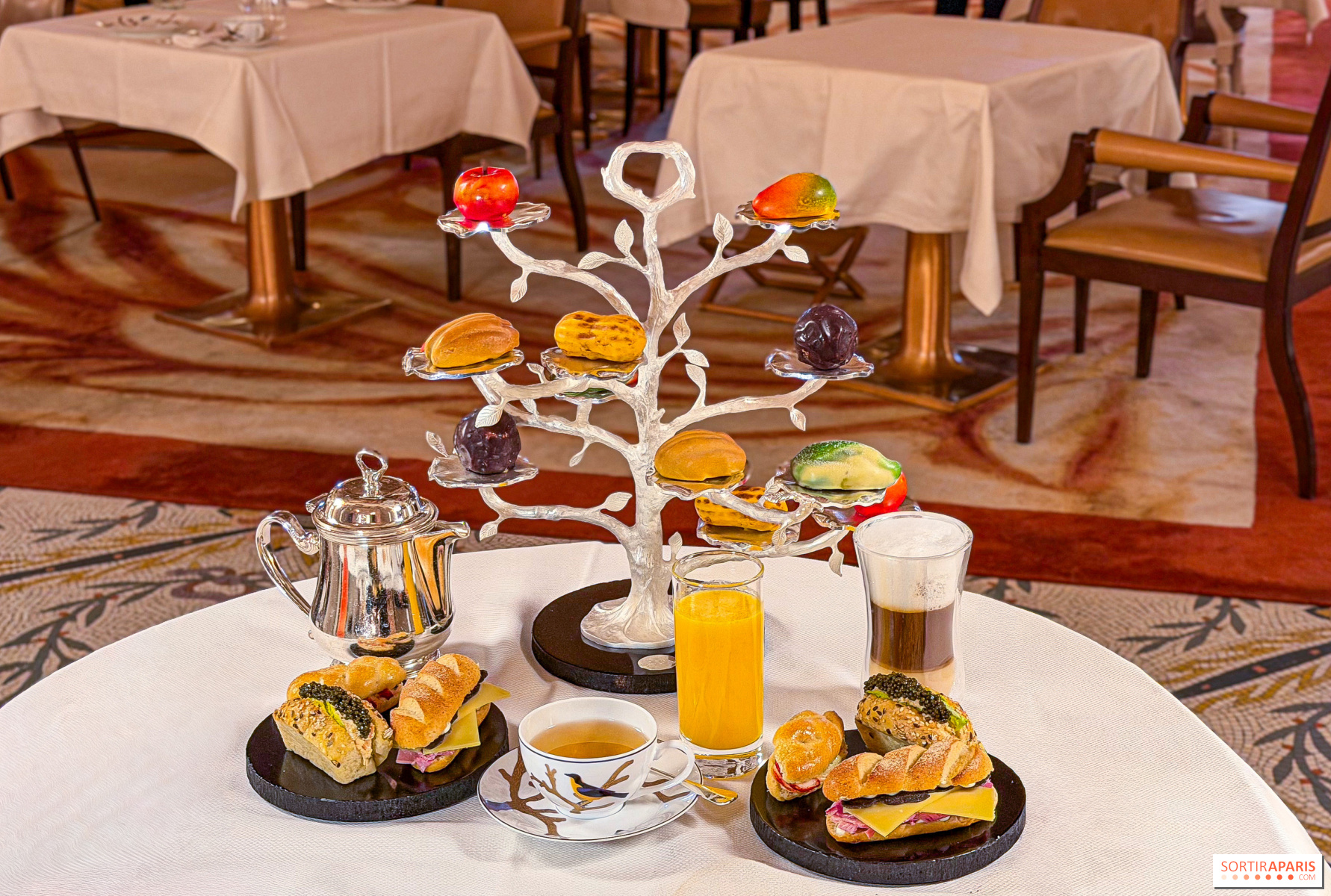 Tea Time de Cedric Grolet au Meurice : pâtisseries trompe l'œil et salé revisité - notre avis
