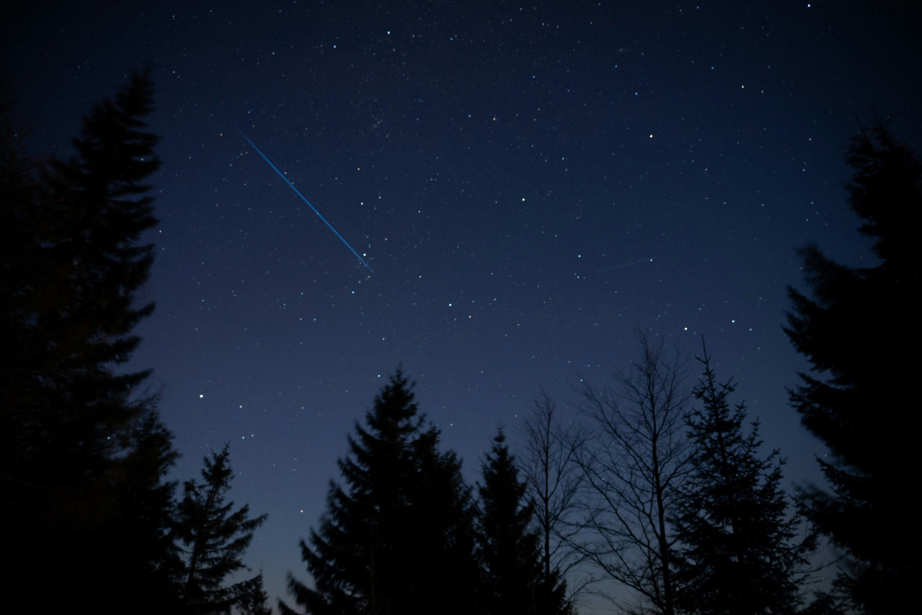 Perséides 2026 : peut-on encore voir des étoiles filantes en Île-de-France dans la nuit du 13 août ?