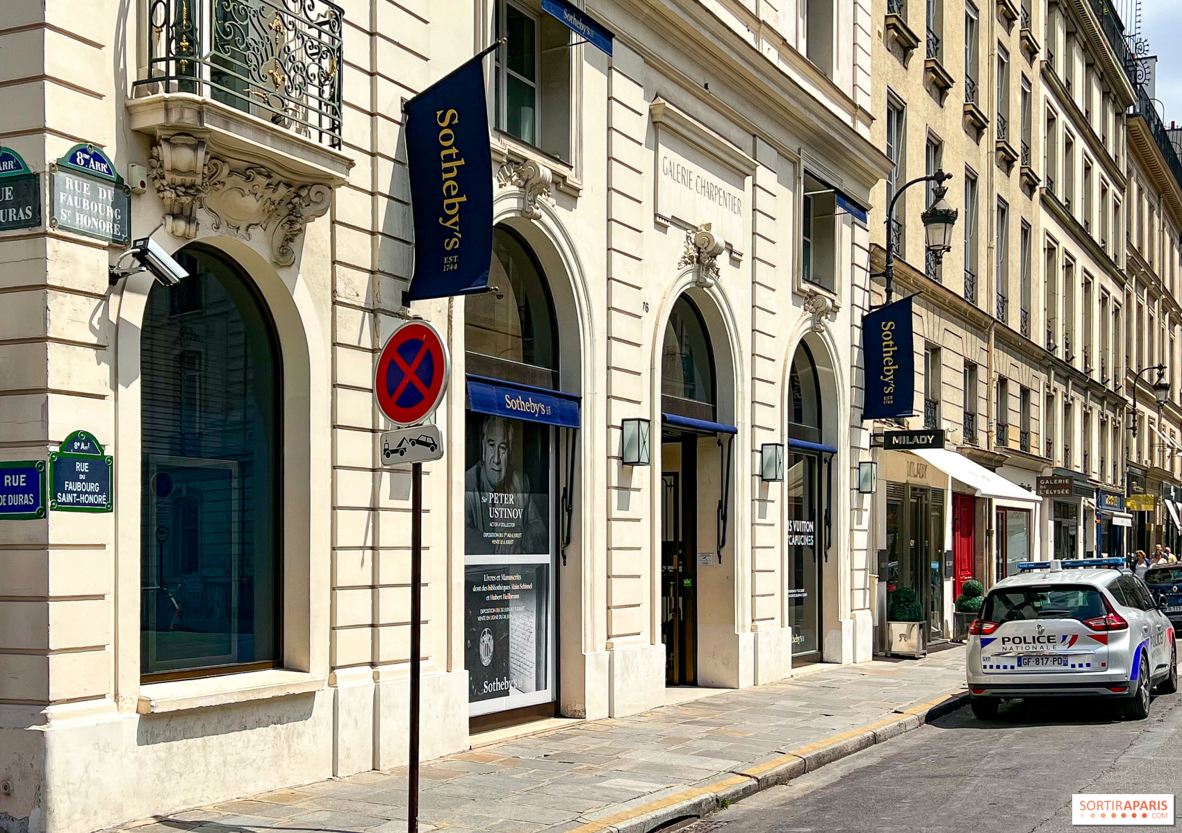 Louis Vuitton ouvre un café à Paris et lance une exposition gratuite